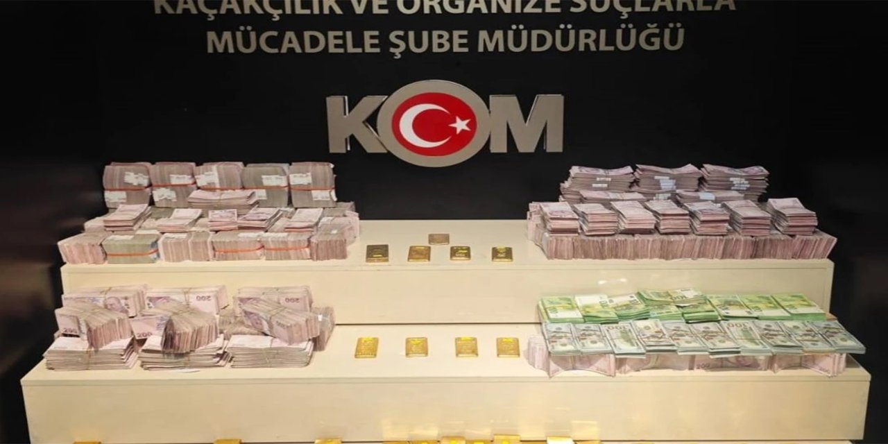 Van Havalimanı'nda 66 kilo gümrük kaçağı altın ile döviz ele geçirildi