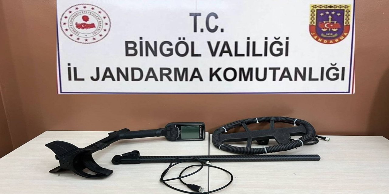 Bingöl'de kaçak define arayan şahıs jandarma tarafından yakalandı