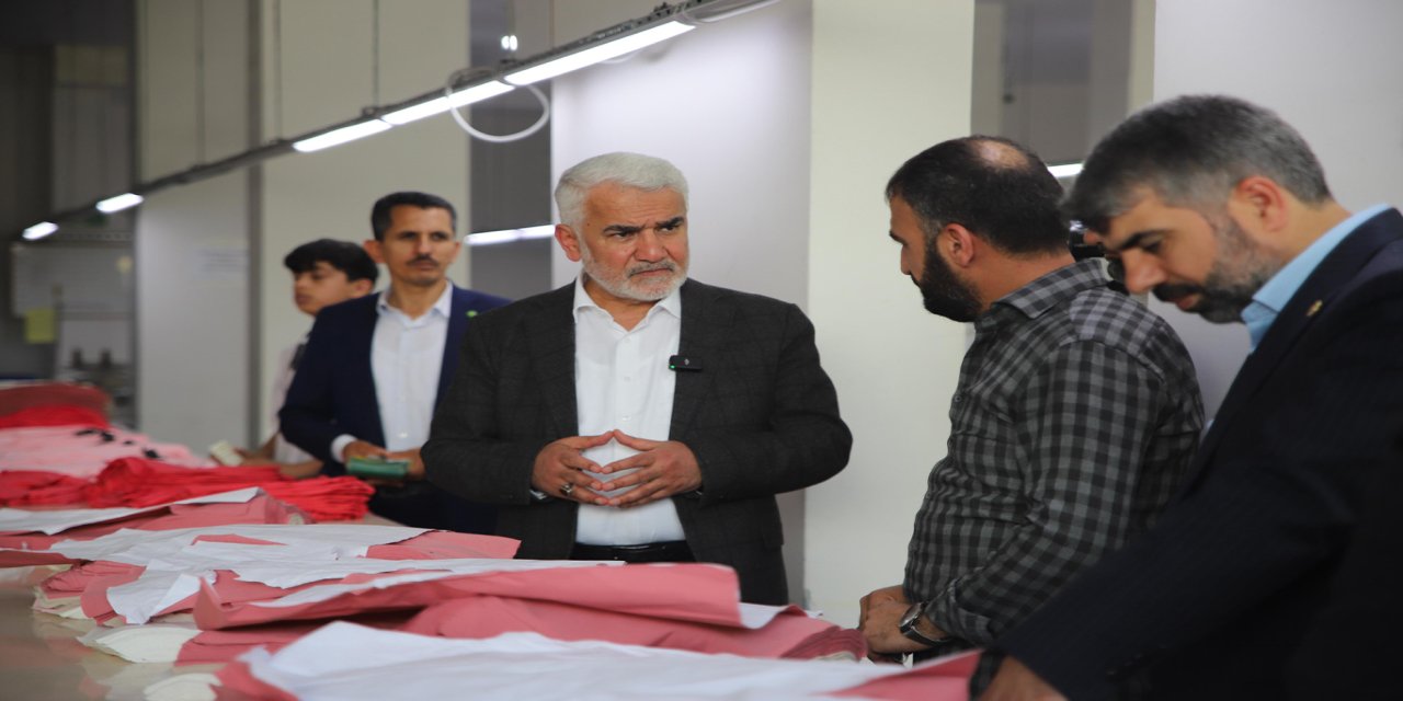 Yapıcıoğlu Tarsus’ta esnaf ve tekstil sektörü temsilcileriyle buluştu