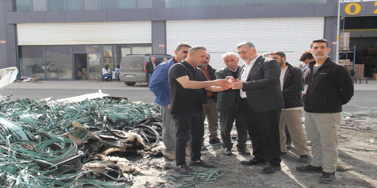 HÜDA PAR İl Başkanı Gülsever’den Sanayi Sitesinde işyeri yanan esnafa ziyaret