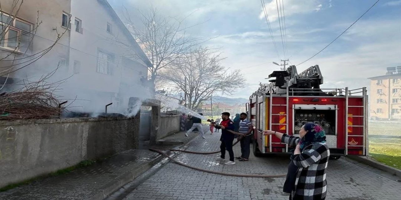 Bingöl'de odunlukta çıkan yangın kontrol altına alındı