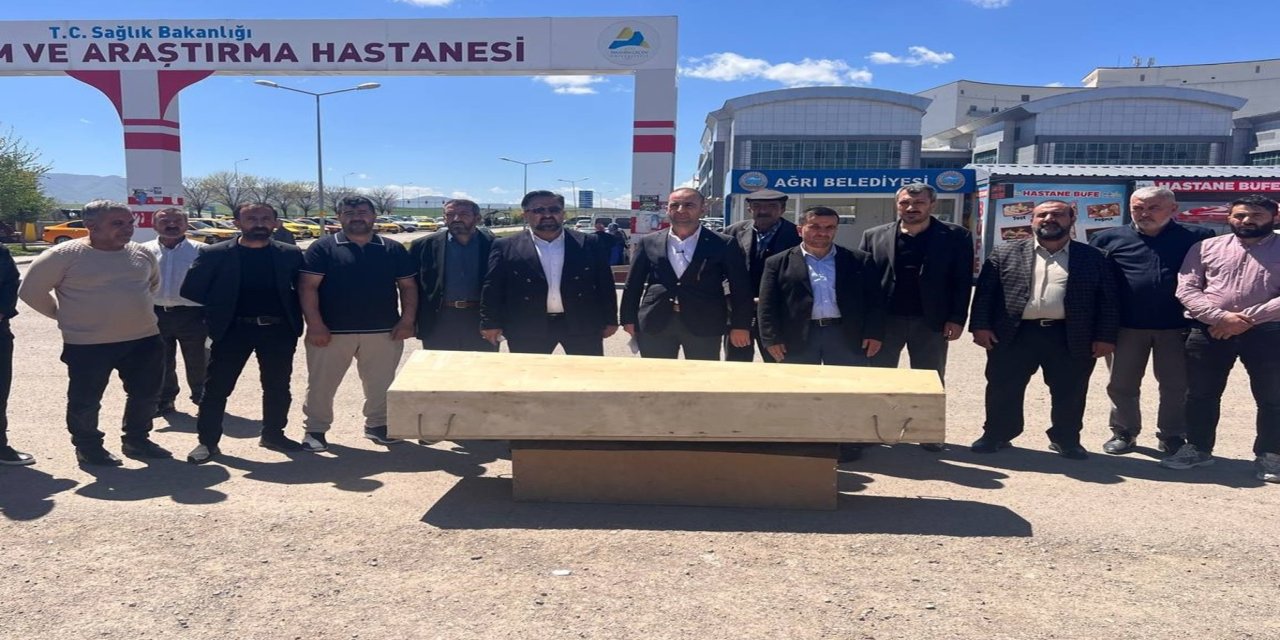 HÜDA PAR Ağrı İl Teşkilatından tabutlu eylem