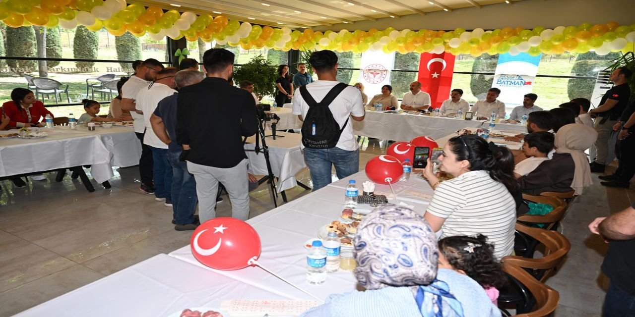 ÇÖLYAK Farkındalık Haftasında Vali Canalp'ten anlamlı ziyaret