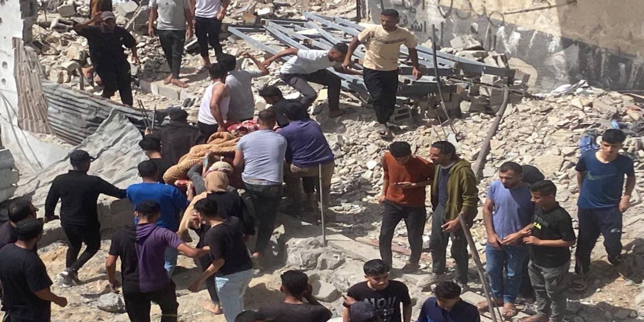 Şiddetli bombardıman altındaki Gazze'nin kuzeyinde sistematik yıkım başladı