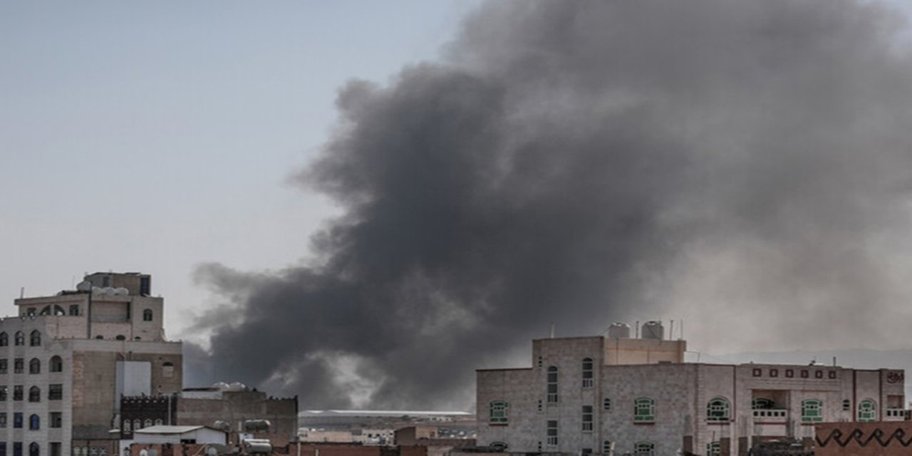 Siyonist rejim Yemen'e saldırdı: 1 şehit, 11 yaralı