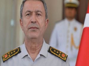 Orgeneral Hulusi Akar, görevine devam edecek