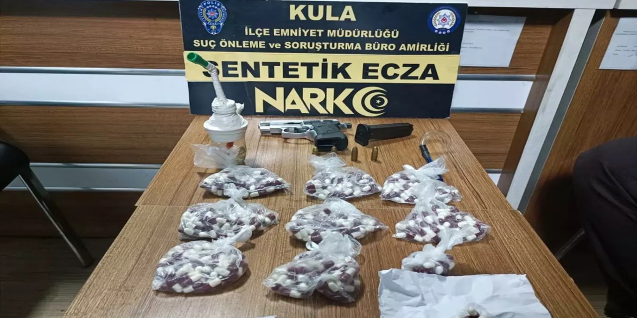 Manisa'da uyuşturucu operasyonu: 5 gözaltı