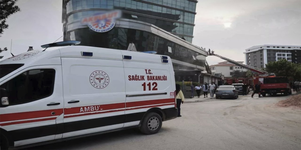Elazığ'da alışveriş merkezinde yangın paniği