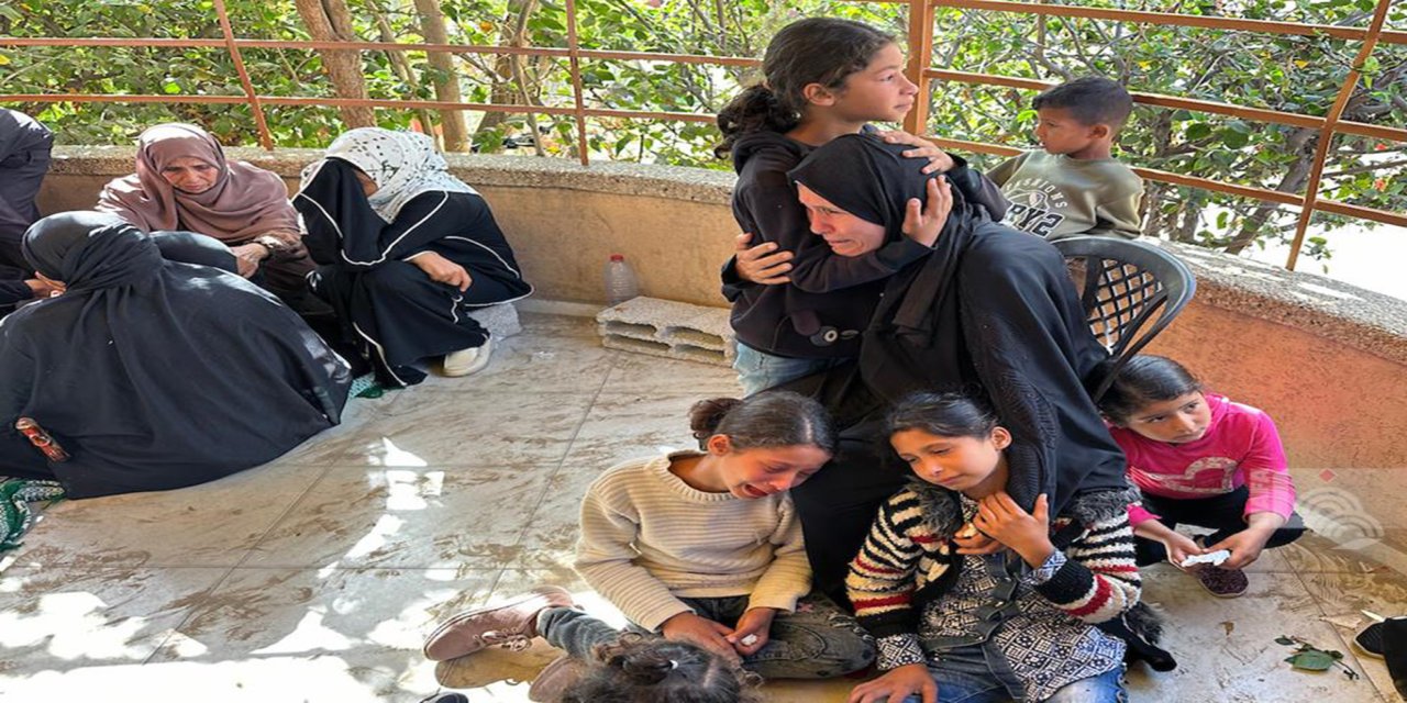 Gazze'de siyonist rejim saldırısı: Aralarında çocukların da bulunduğu en az 10 şehit
