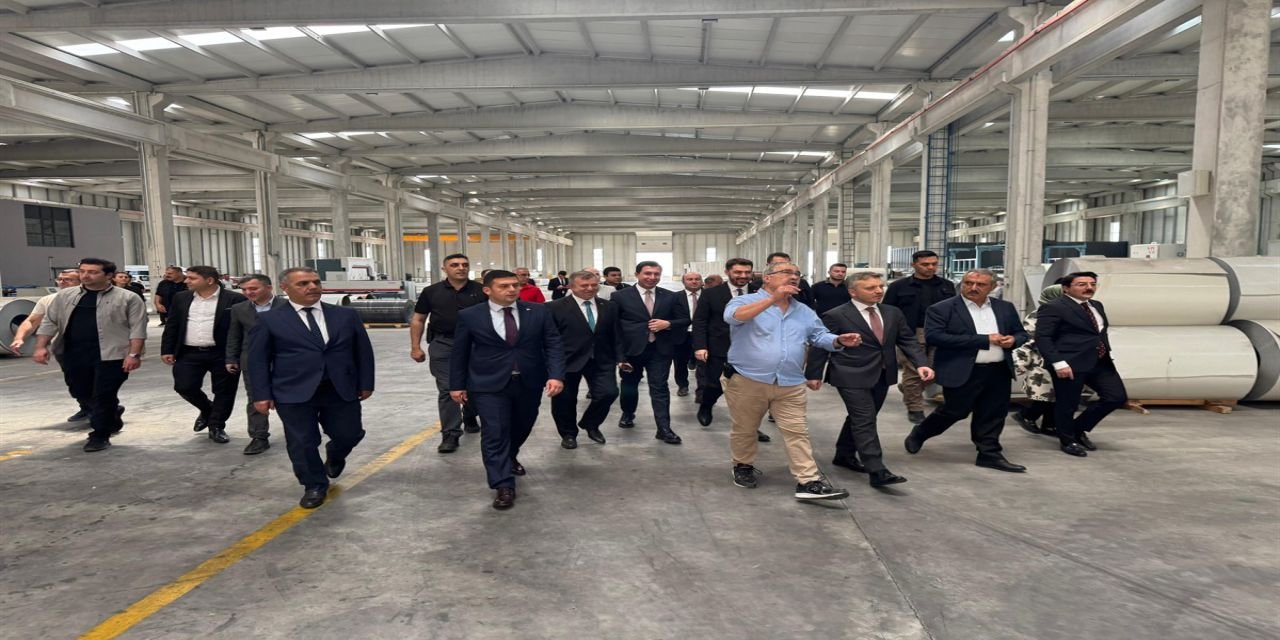 Bakan Yardımcısı Zekeriya Çoştu, Batman OSB’de incelemelerde bulundu