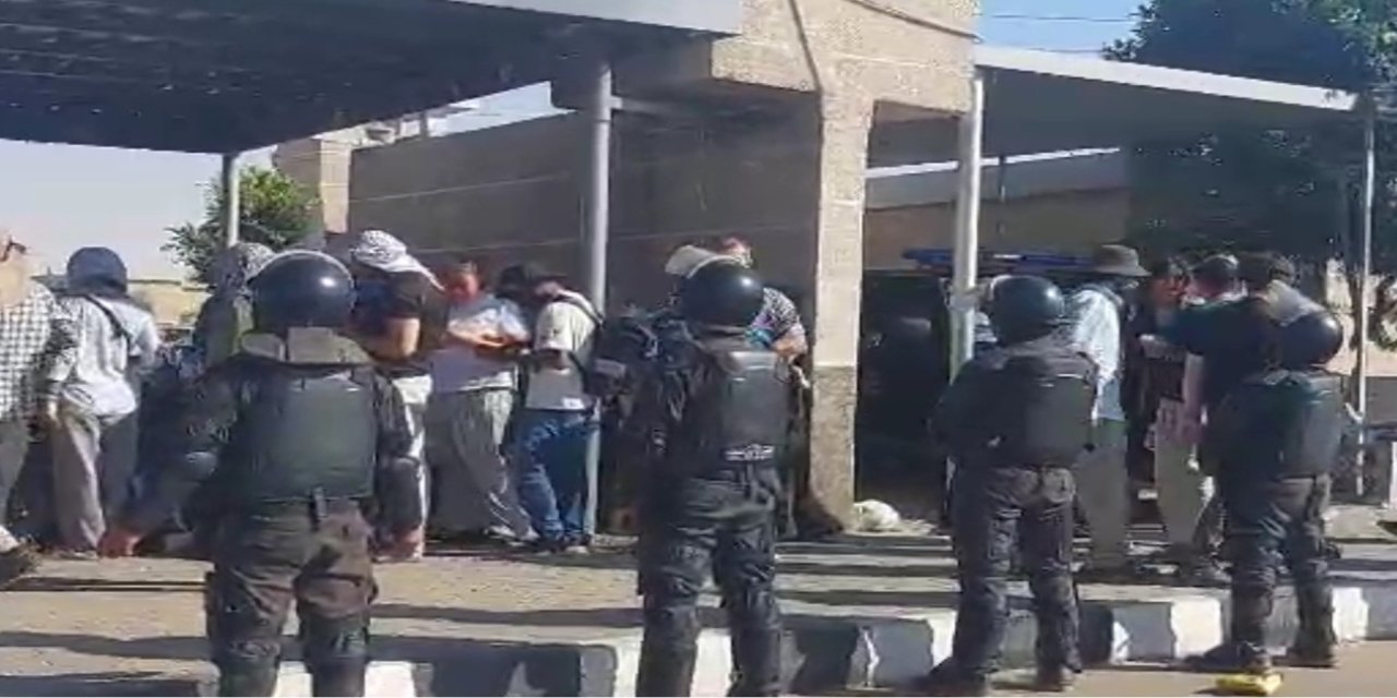 Mısır, Refah'a ilerleyen aktivistleri engelliyor