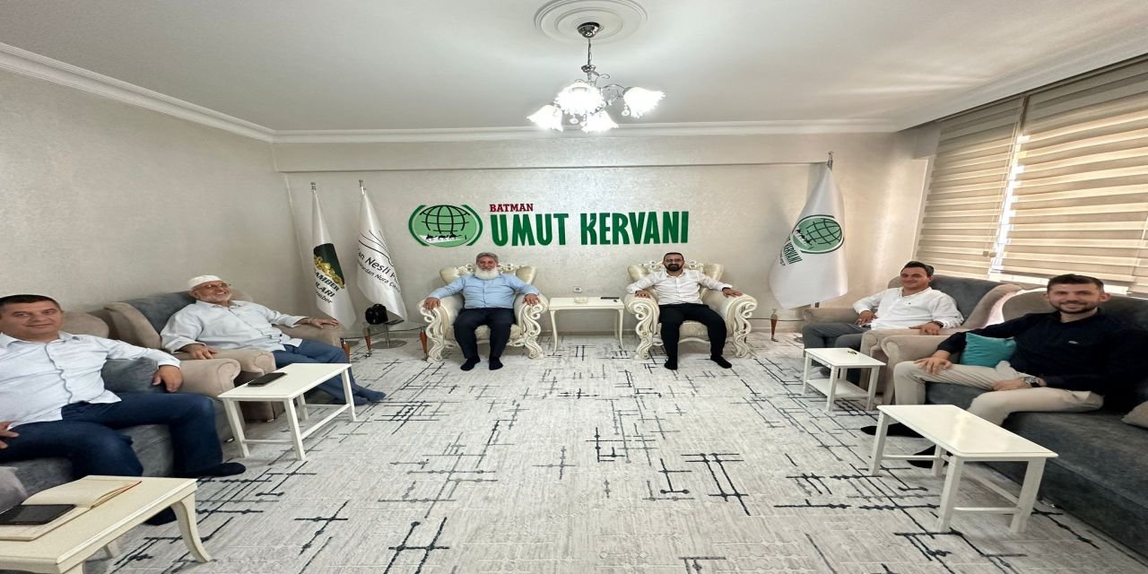 Başkan Altun’dan Umut Kervanı Vakfı’na ziyaret