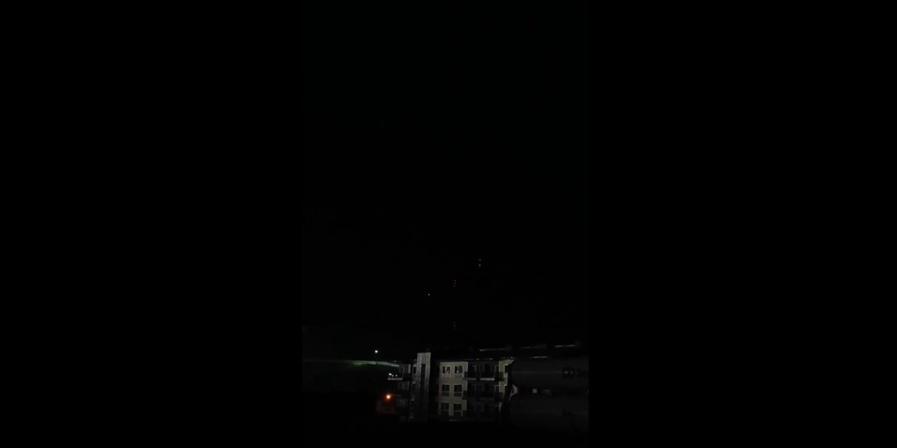 İşgal rejiminin İran'a fırlattığı füzelerin imha edilmesi Ağrı'dan görüntülendi