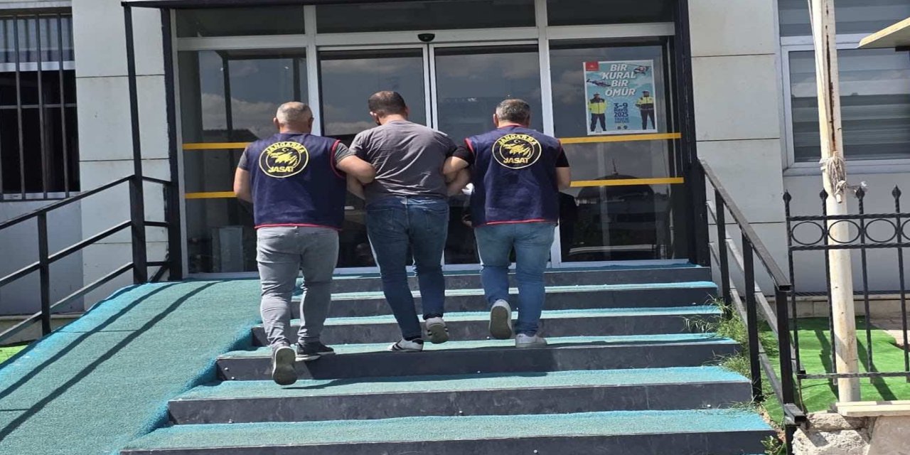 Araması bulunan FETÖ üyesi yakalandı