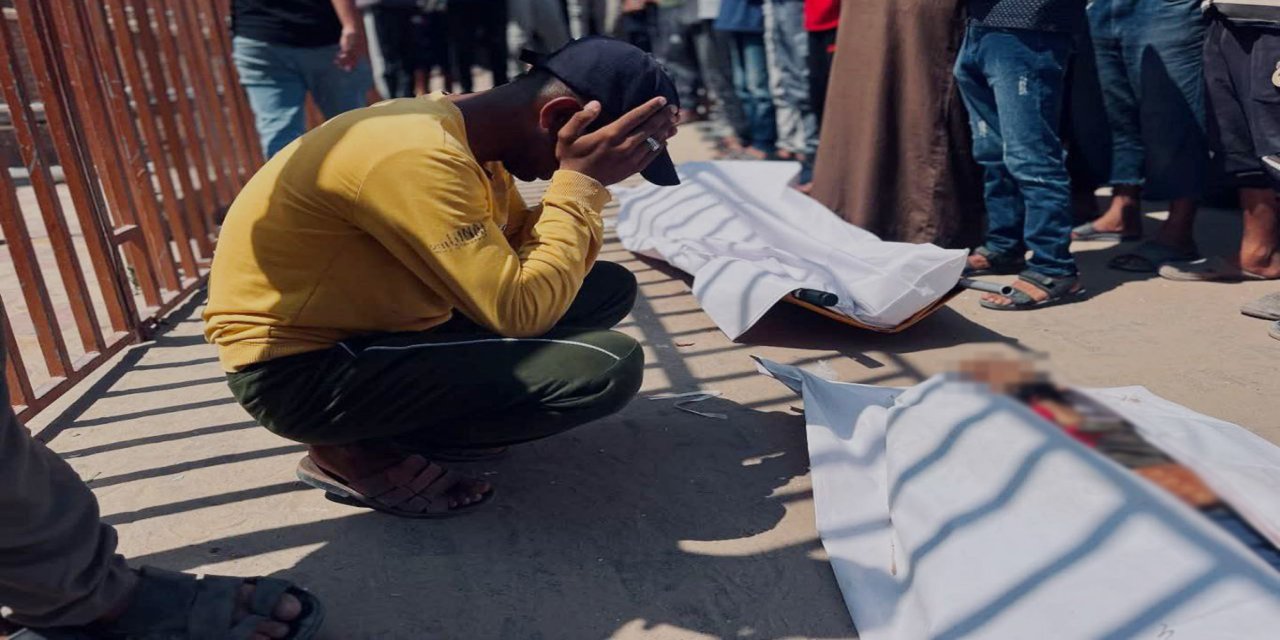 Siyonist rejim, açlıkla boğuşan Filistinlileri hedef aldı: 23 şehit