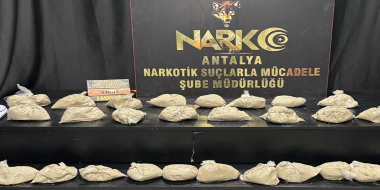 Antalya'da 15 kilogram eroin ele geçirildi: 1 tutuklama