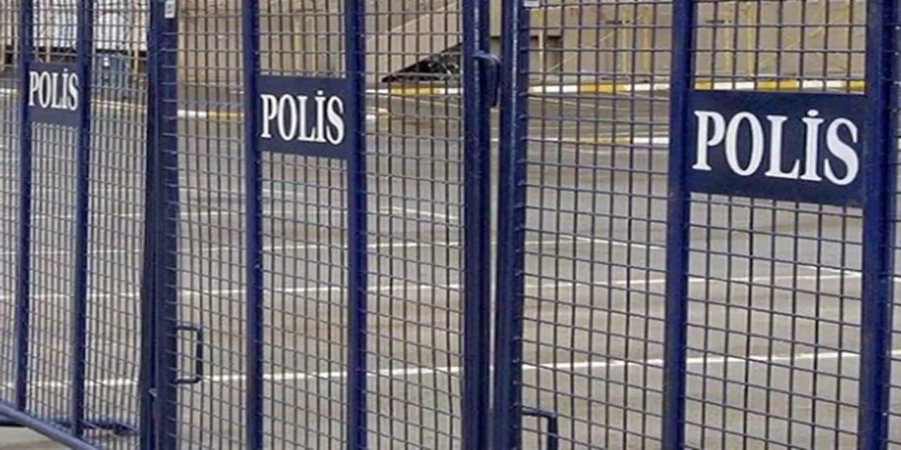 Beyoğlu'nda etkinlik yasağı: Taksim ve çevresi bariyerle kapatıldı