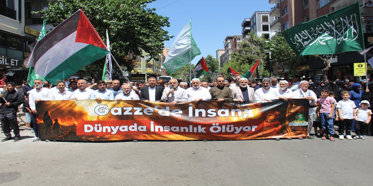 Peygamber Sevdalılarından karikatür tepkisi: Rezaletin adı İslam düşmanlığıdır