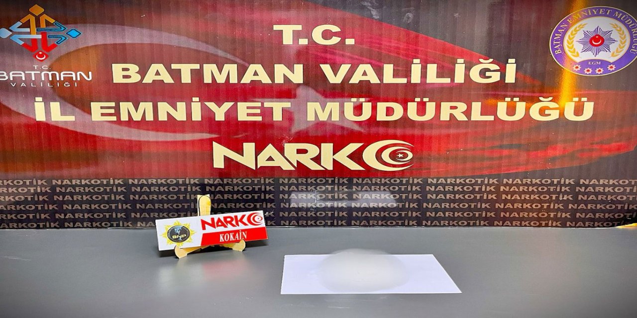 Batman'da durdurulan araçtan kokain çıktı: 2 kişi tutuklandı