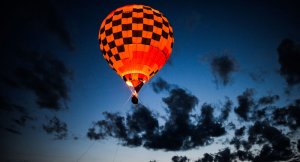 ABD'de sıcak hava balonunun düşmesiyle 16 kişi öldü