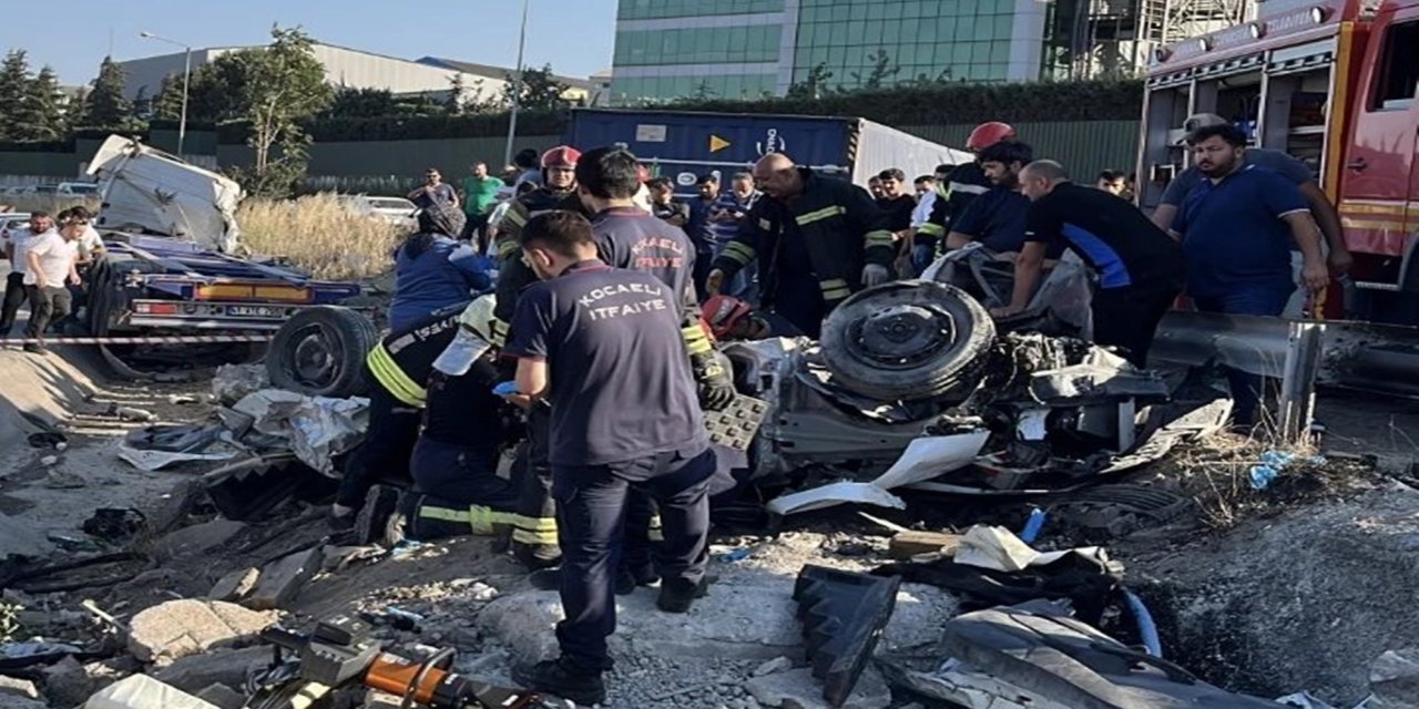 Kocaeli'nde zincirleme kazada 5 kişi hayatını kaybetti