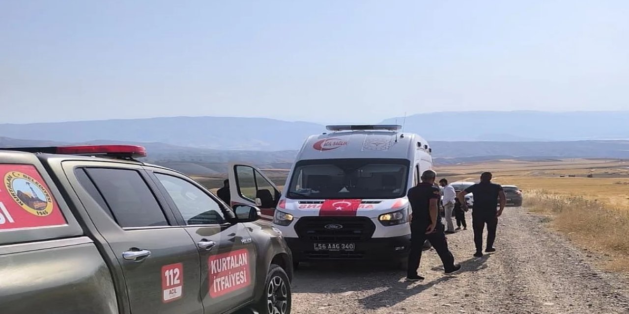 Siirt'te traktörün altında kalan sürücü hayatını kaybetti