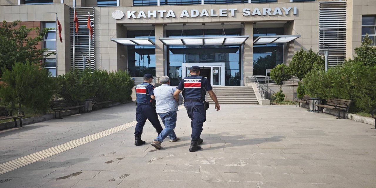 Uyuşturucu satmaktan araması bulunan bir şahıs yakalandı