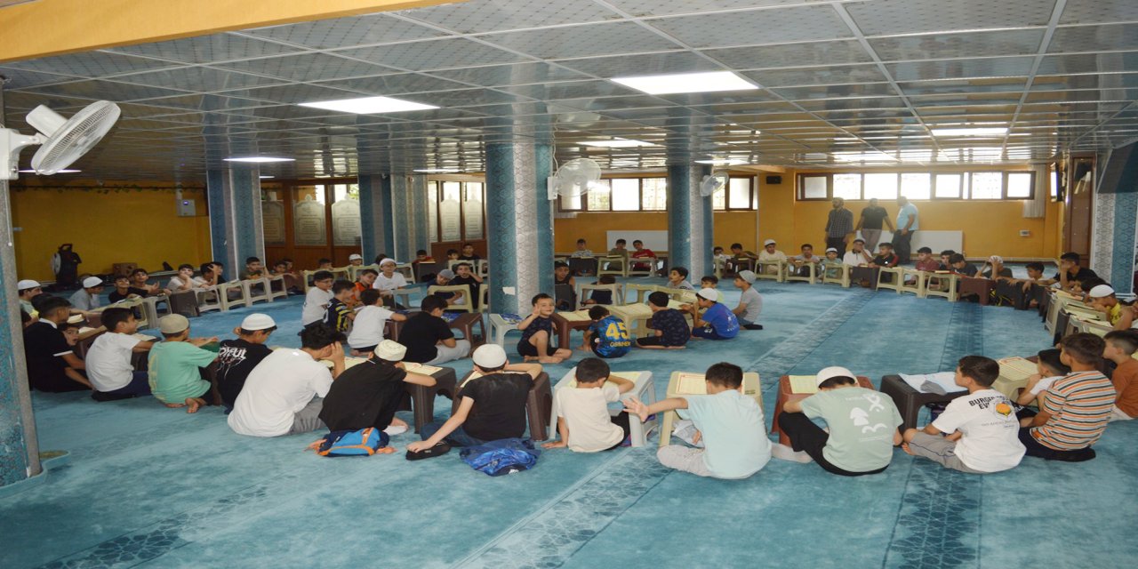 Ekranlardan uzak, Kur'an'a yakın bir yaz