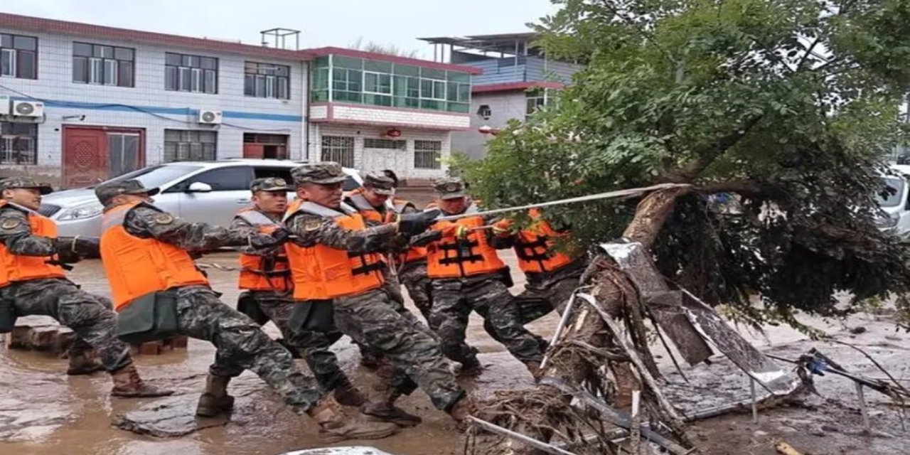 Çin'de meydana gelen selde 10 kişi öldü 33 kayıp