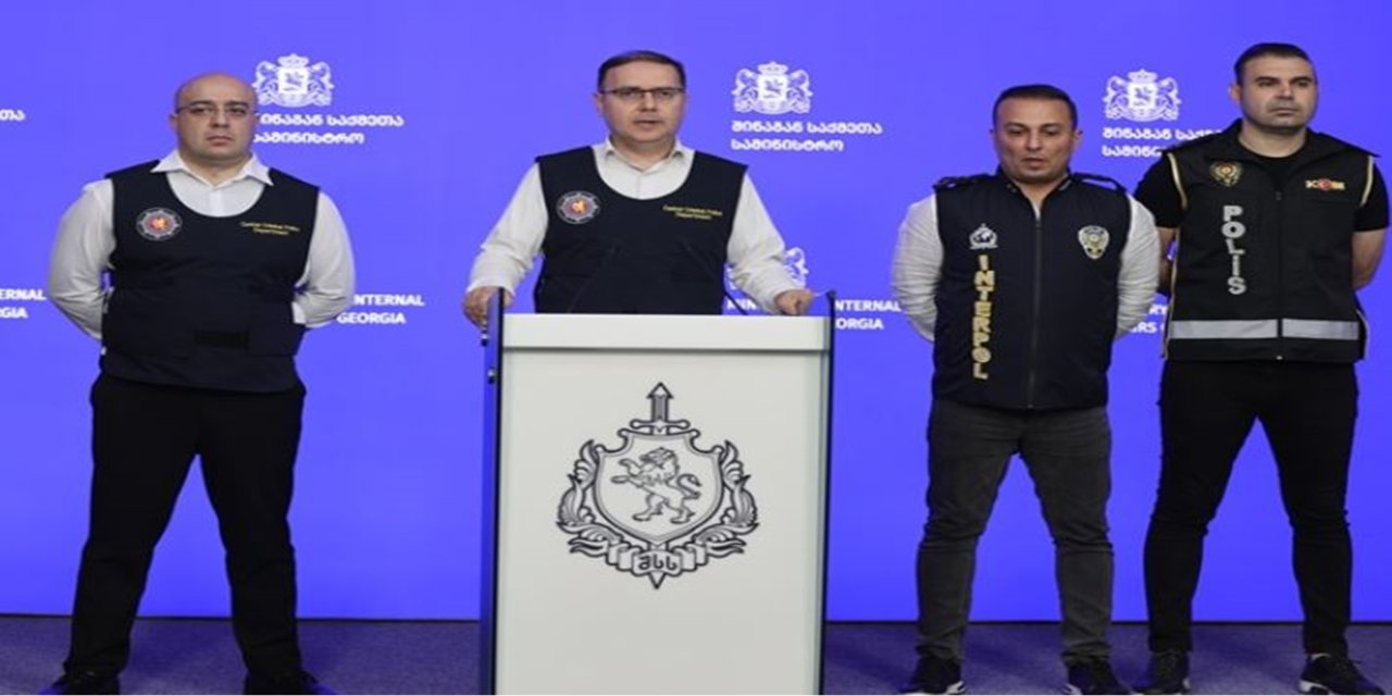 Kırmızı bültenle aranan 12 kişi Gürcistan’da yakalandı