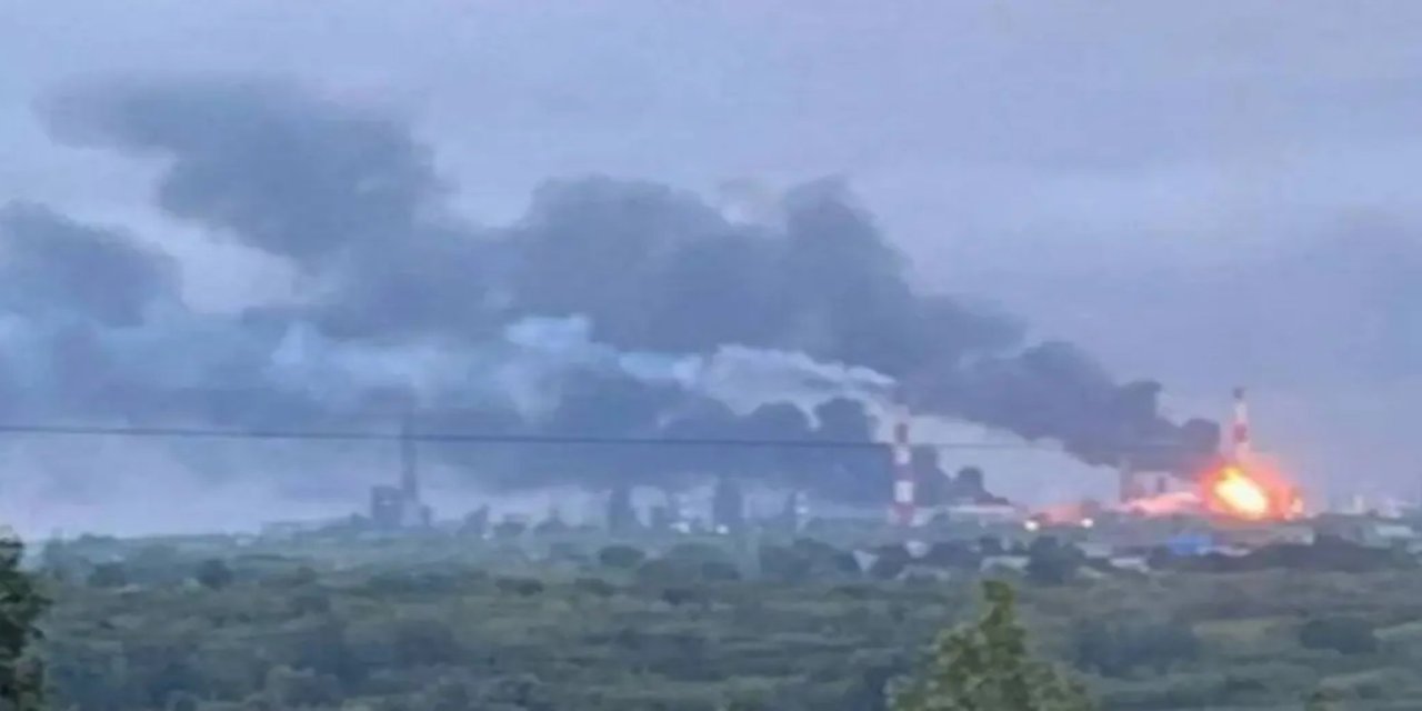 Ukrayna'dan Rus petrol rafinerisine saldırı