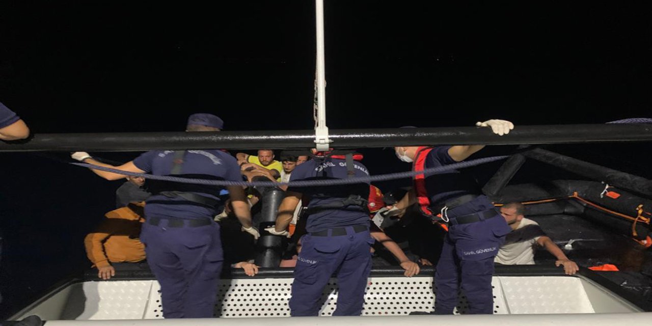 Muğla açıklarında 56 düzensiz göçmen yakalandı