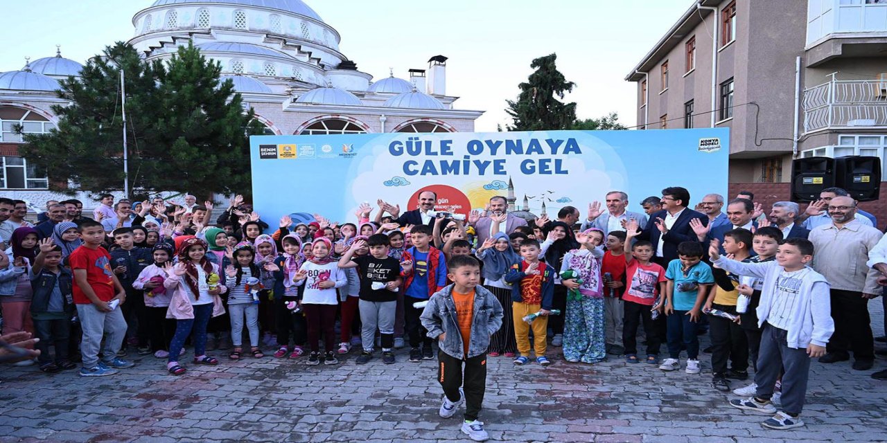 "Güle Oynaya Camiye Gel" projesiyle çocuklar camiyi sevdi
