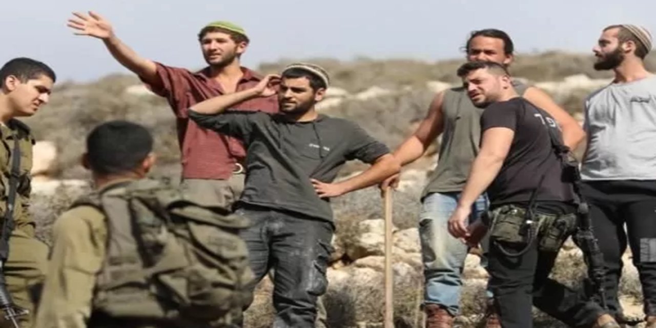 Yahudi çeteler Kfar Malik ve Tayibe'yi hedef aldı: Bir kişi yaralandı, yüzlerce hayvan çalındı