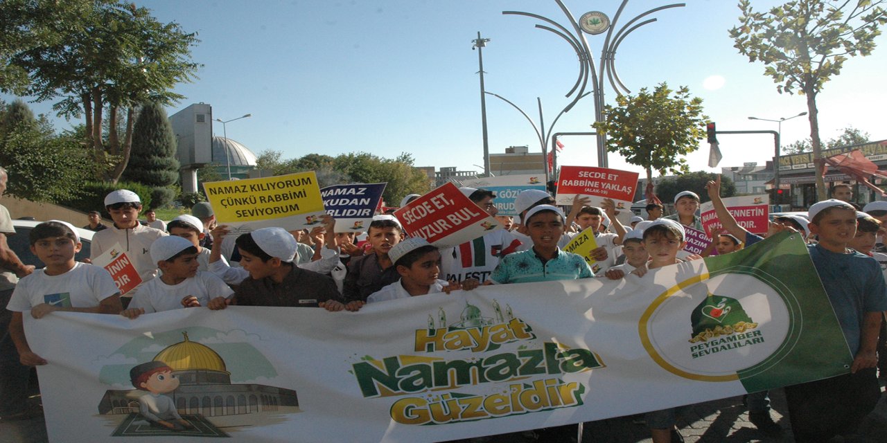 Çınar'da "Hayat Namazla Güzeldir" etkinliği düzenlendi