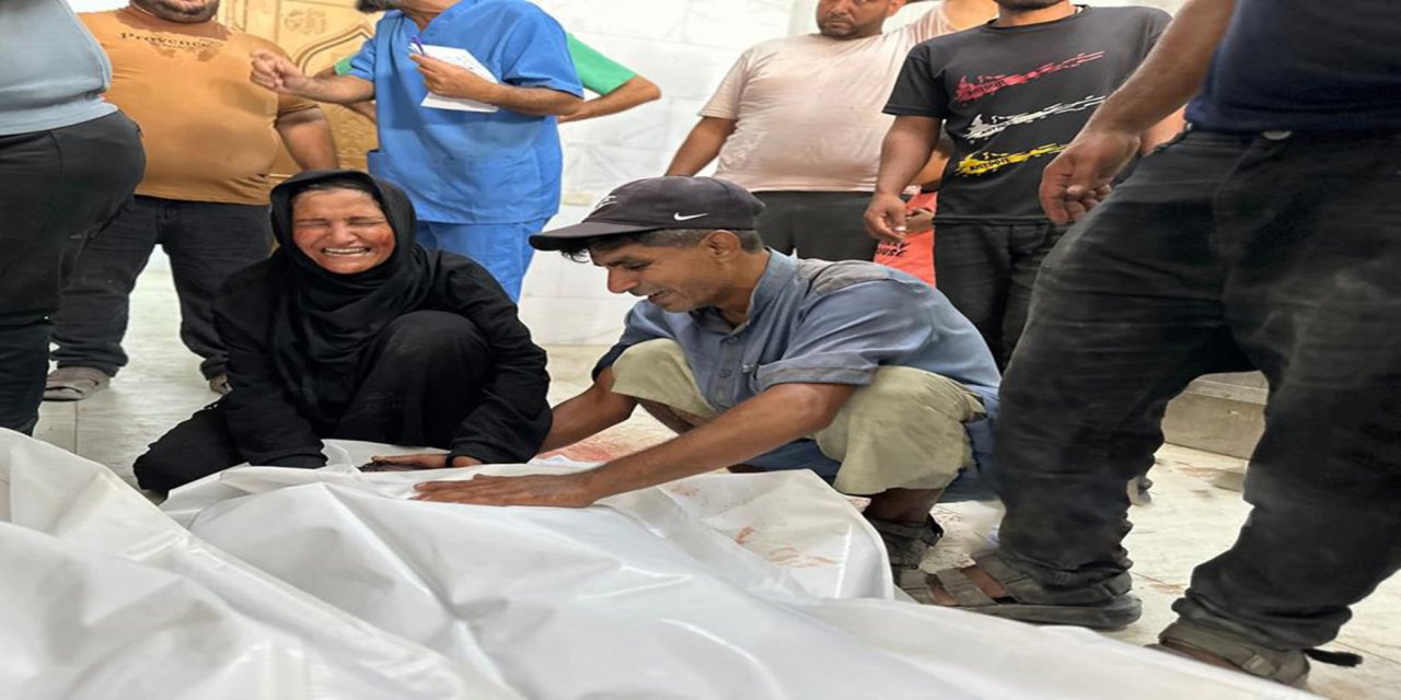 Gazze'de peş peşe saldırılar: 18 şehit