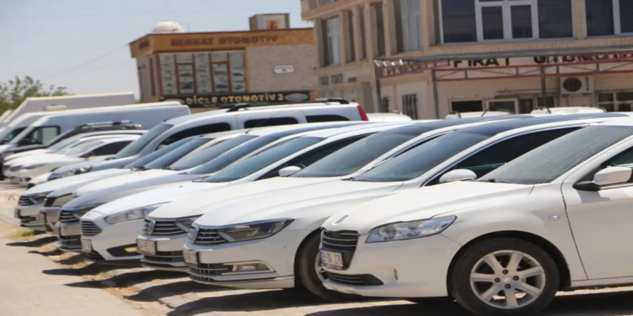 Otomotiv pazarı yılın 8 ayında yüzde 7,2 büyüdü