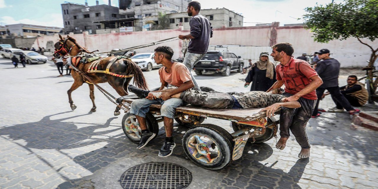 Gazze ve Han Yunus'ta yardım bekleyen siviller hedef alındı: 17 şehit