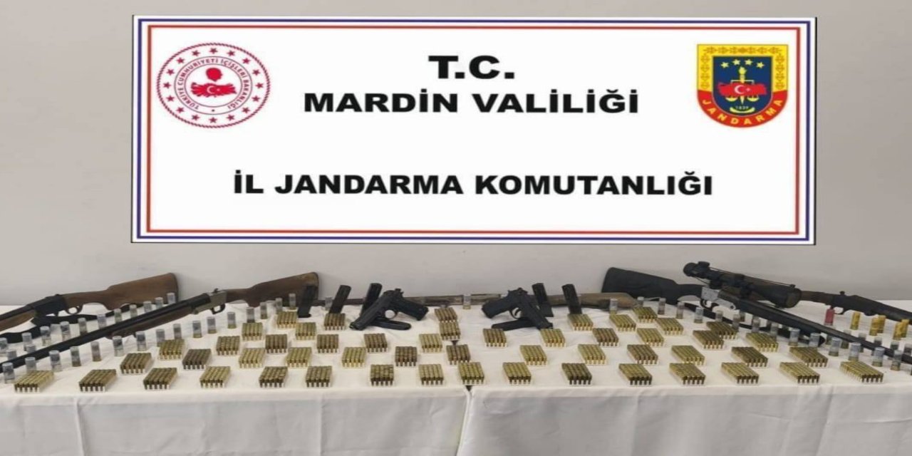 Mardin’de çok sayıda silah ve mühimmat ele geçirildi: 2 kişi yakalandı