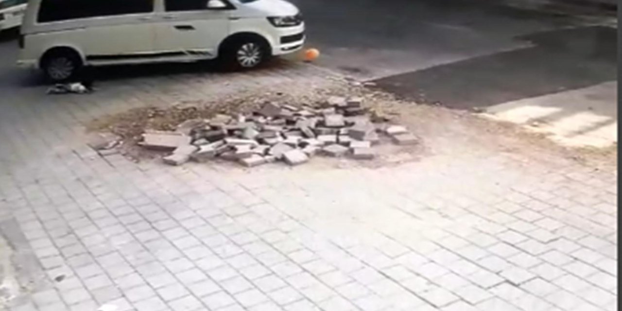 Hafif ticari aracın çarptığı 3 yaşındaki çocuk hayatını kaybetti