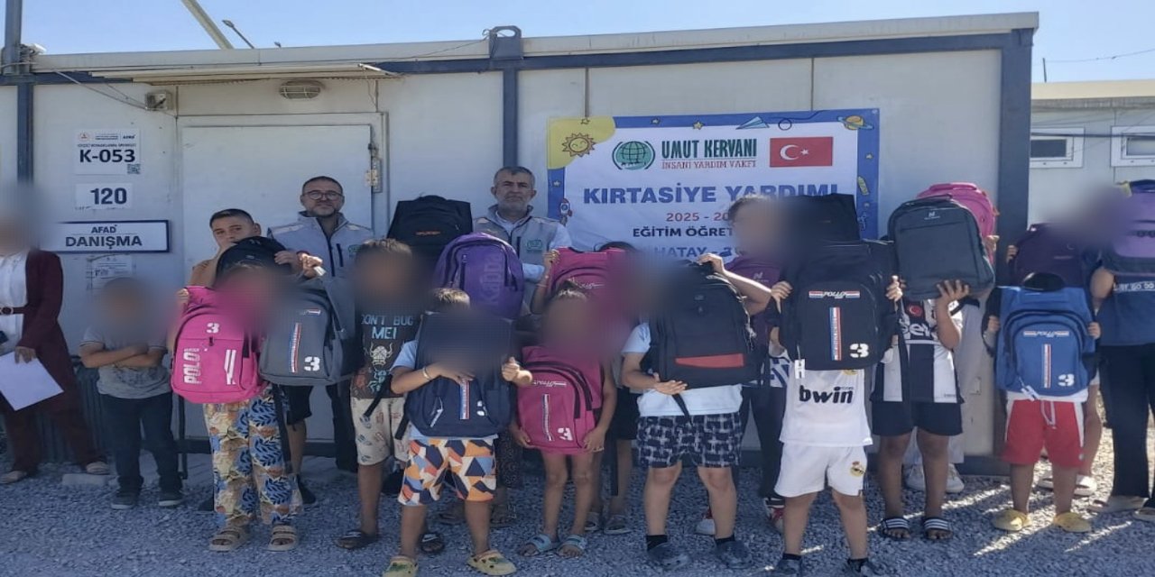 Umut Kervanı Hatay’dan öğrencilere kırtasiye desteği