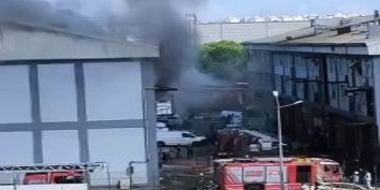 Başakşehir’de sanayi sitesinde yangın çıktı