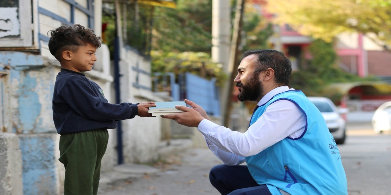"Hediyem Kitap Olsun" projesiyle 500 bin kitap dağıtıldı