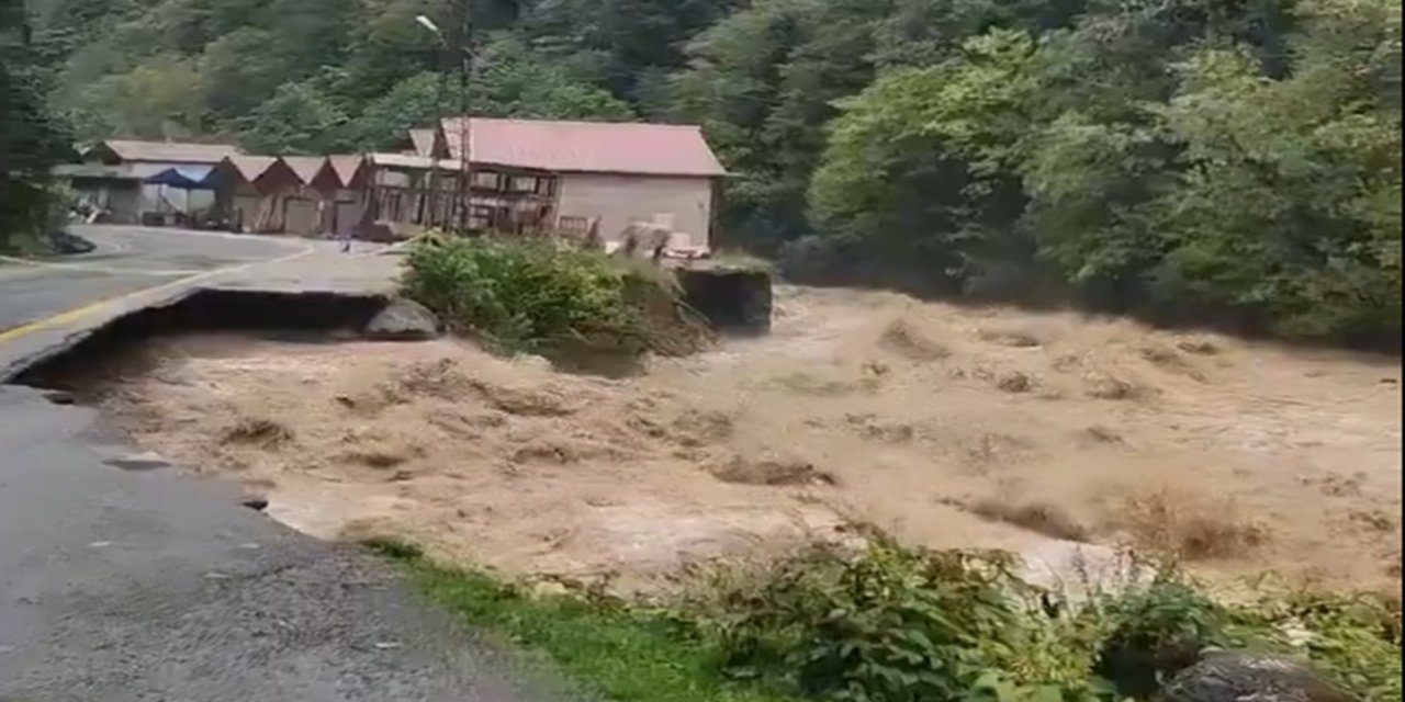 Doğu Karadeniz'de şiddetli yağışlar sürecek
