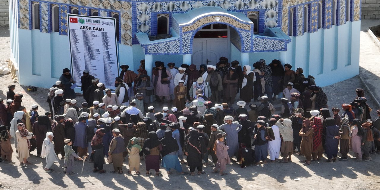 Umut Kervanı Afganistan'da Aksa Cami'ni ibadete açtı