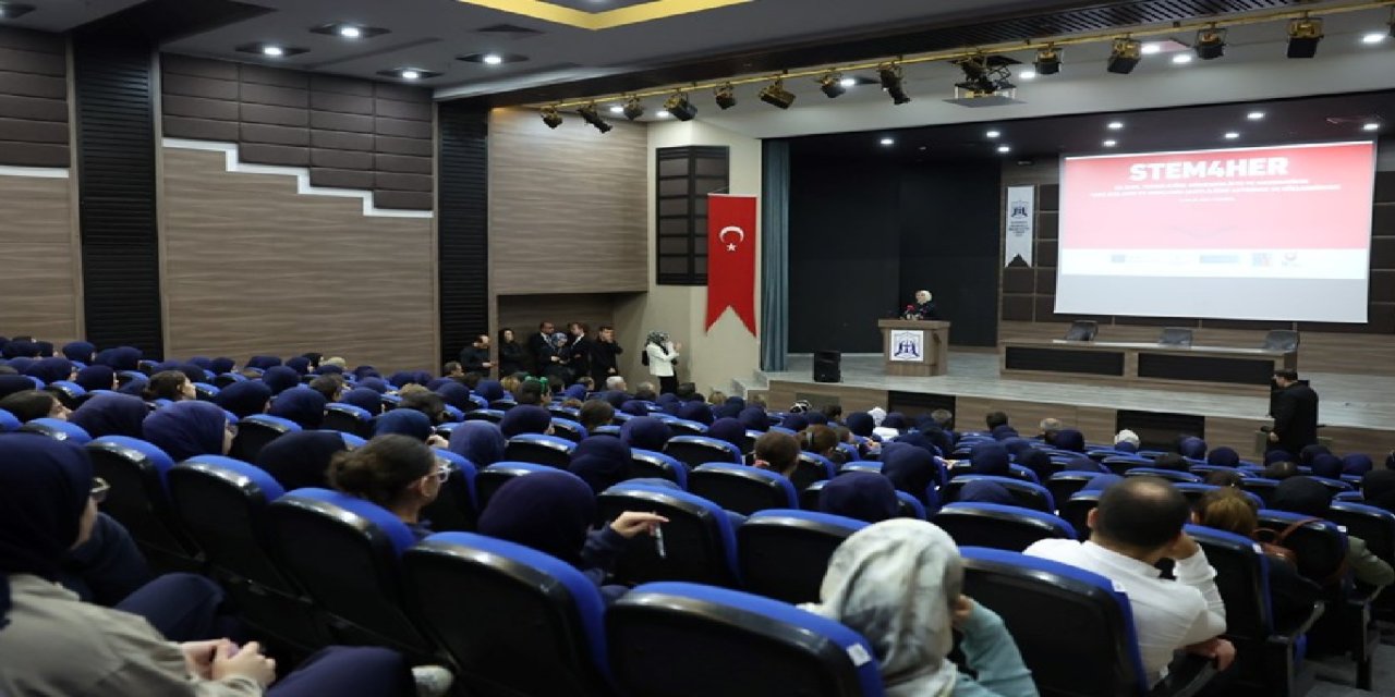 Bakan Göktaş: Türkiye'yi STEM alanlarında geleceğe hazırlıyoruz