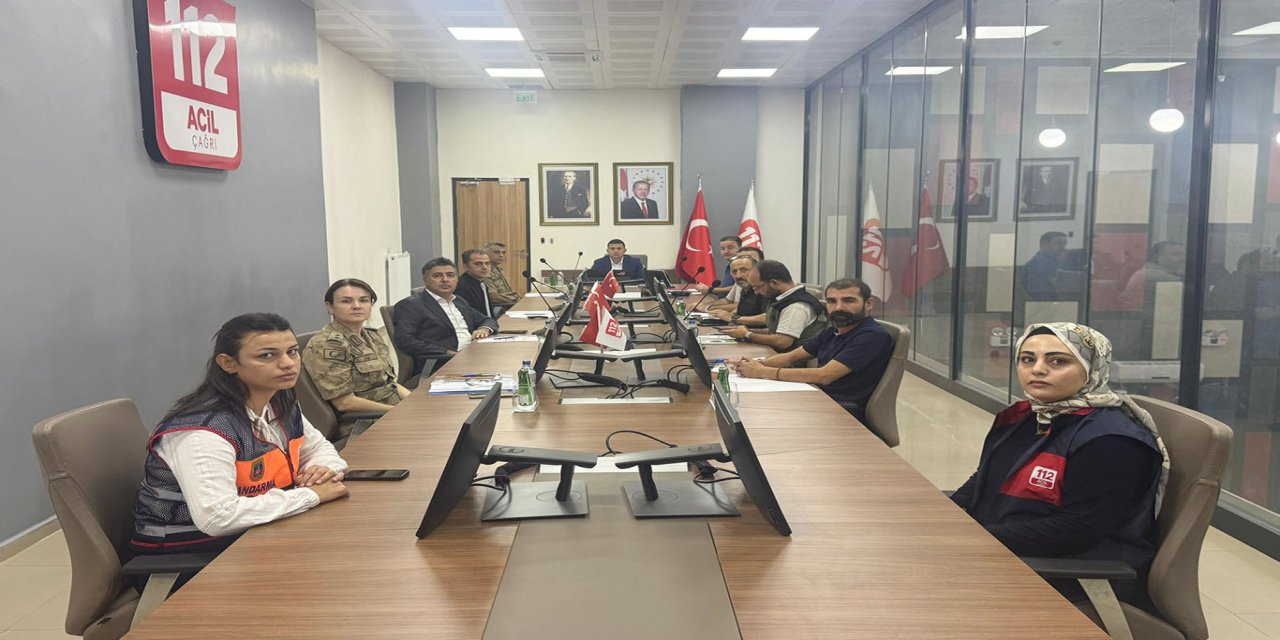 Batman'da 112 acil çağrı hizmetleri il koordinasyon toplantısı yapıldı
