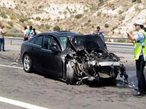 AK Partili vekil Abdulkadir Yüksel trafik kazası geçirdi