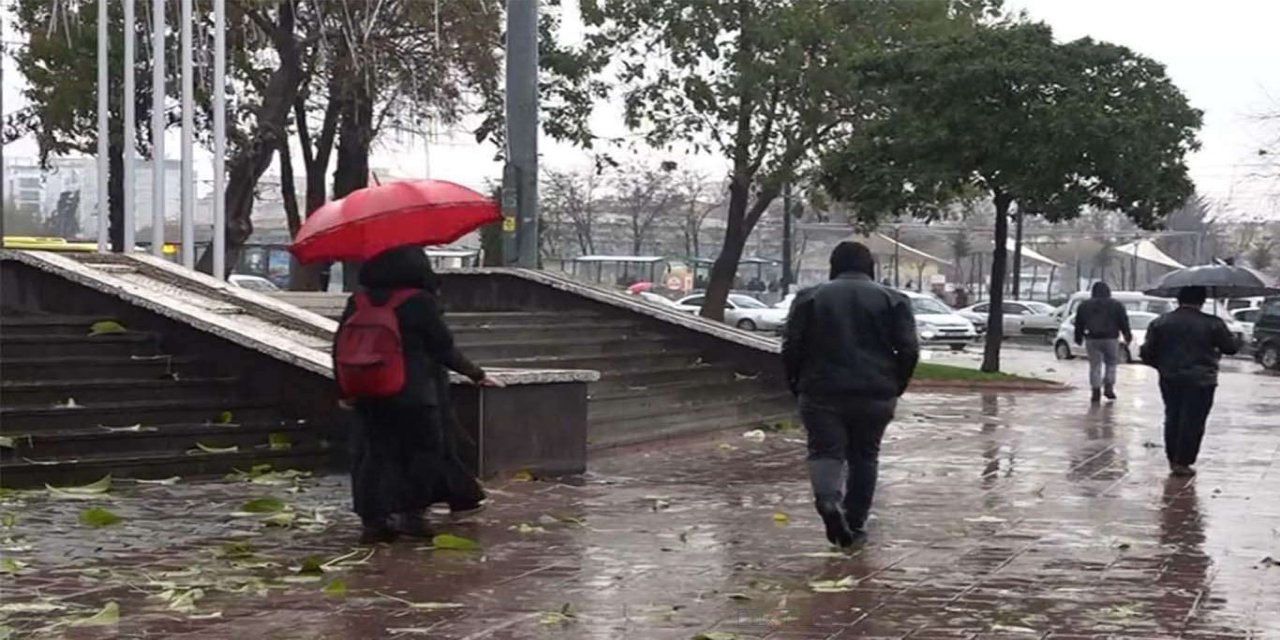 Ülke genelinde yer yer sağanak yağış bekleniyor