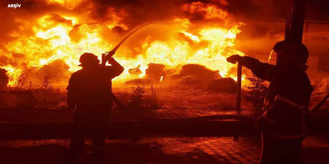 Ahırda çıkan yangında 170 koyun telef oldu